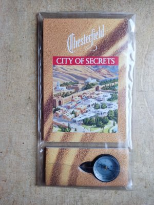 gebrauchtes Buch – chesterfield city of secrets - with compass