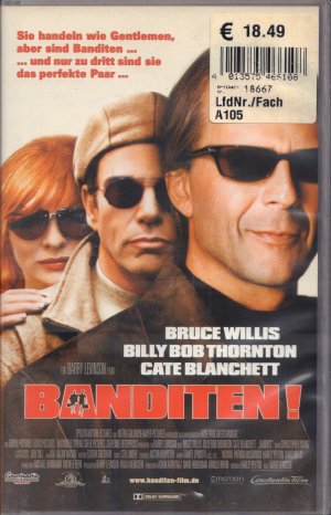 BANDITEN! Sie handeln wie Gentlements, aber sind Banditen… …und nur zu dritt sind sie das perfekte Paar…