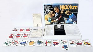 1000 Km Großformat-Ausgabe 1985 Schmidt Spiele 1160 - für 2 bis 6 Spieler - ab 8 Jahren - Dauer 30 Minuten