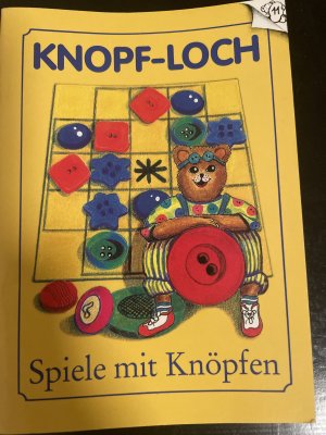 Knopf-Loch