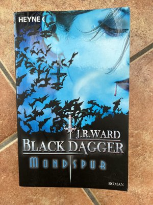 gebrauchtes Buch – Ward, J. R – Mondspur - Black Dagger 5