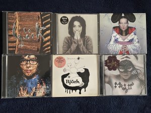 gebrauchter Tonträger – Björk – Björk - 6 CDs- Dancer In The Dark, Greatest Rita, Medülla, Homogenic, Debut, Violently Happy