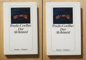 gebrauchtes Buch – Paulo Coelho – Zwei Exemplare: Der Alchimist