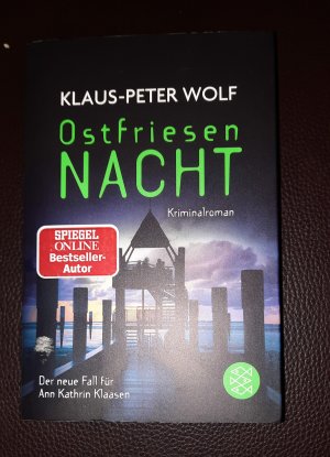 gebrauchtes Buch – Klaus-Peter Wolf – Ostfriesennacht