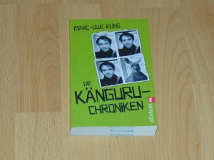 gebrauchtes Buch – Marc-Uwe Kling – Die Känguru-Chroniken - Ansichten eines vorlauten Beuteltiers