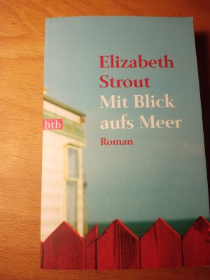 gebrauchtes Buch – Elizabeth Strout – Mit Blick aufs Meer - Roman