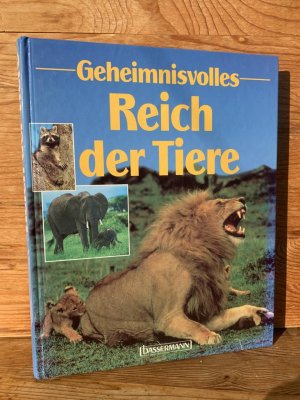 Geheimnisvolles Reich der Tiere