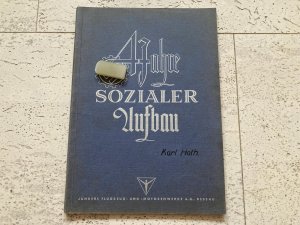 Vier Jahre Sozialer Aufbau