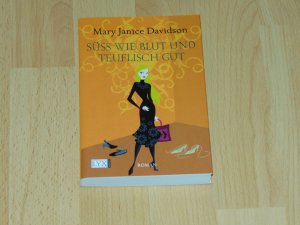 gebrauchtes Buch – Davidson, Mary Janice – Süß wie Blut und teuflisch gut