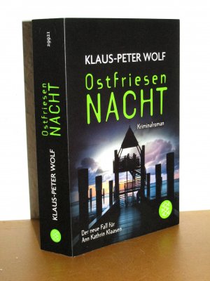 gebrauchtes Buch – Klaus-Peter Wolf – Ostfriesennacht - Der dreizehnte Band der Ostfriesenkrimi-Serie - Erstauflage