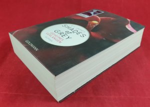 gebrauchtes Buch – E. L. James – Fifty Shades of Grey - Geheimes Verlangen: Band 1 - Roman