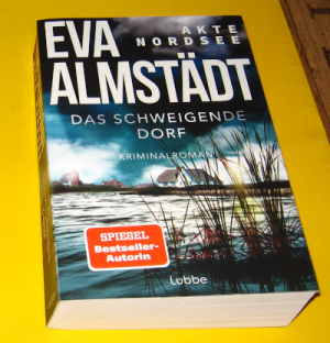 gebrauchtes Buch – Eva Almstädt – Akte Nordsee - Das schweigende Dorf