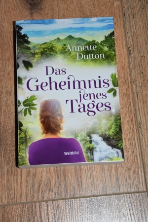 Das Geheimnis jenes Tages - Roman