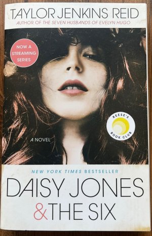 gebrauchtes Buch – Taylor Jenkins Reid – Daisy Jones & the Six