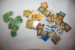 gebrauchtes Spiel – Die Siedler von Catan. Erweiterung: Städte & Ritter / Die Siedler von Catan. Historische Szenarien. Alexander der Große und Cheops / Die Siedler von Catan. Das Würfelspiel / Die Siedler von Catan. Das Kartenspiel