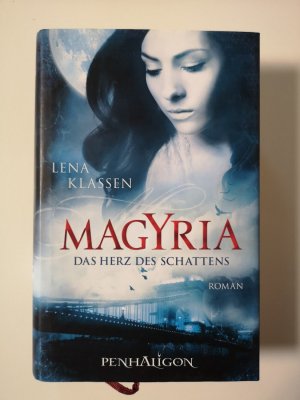 gebrauchtes Buch – Lena Klassen – Magyria - Das Herz des Schattens