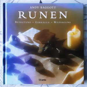 gebrauchtes Buch – Andy Baggott – Runen - Bedeutung - Gebrauch - Weissagung