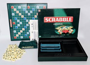 gebrauchtes Spiel – Scrabble A43 Das Original 2008 Mattel 51272 - ab 10 Jahren - für 2 - 4 Spieler - Spieldauer ca 60 Minuten