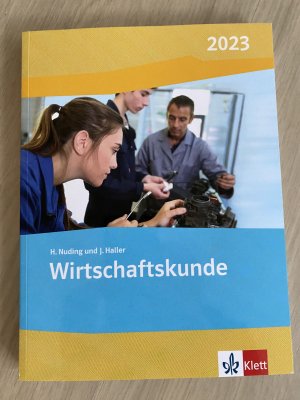 gebrauchtes Buch – Helmut Nuding – Wirtschaftskunde: [Schülerband]