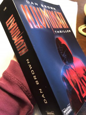 gebrauchtes Buch – Dan Brown – Illuminati - [Thriller]