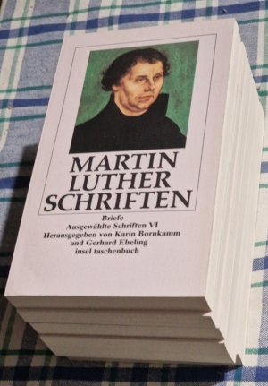 Schriften 6 Bände komplett - Herausgegeben von Karin Bornkamm und Gerhard Ebeling. Inhalt der 6 Bände: Ausgewählte Schriften 1: Aufbruch zur Reformation; Ausgewählte Schriften 2: Erneuerung von Frömmigkeit und Theologie; Ausgewählte Schriften 3: Auseinandersetzung mit der römischen Kirche; Ausgewählte Schriften 4: Christsein und weltliches Regiment; Ausgewählte Schriften 5: Kirche, Gottesdienst, Schule; Ausgewählte Schriften 6: Briefe