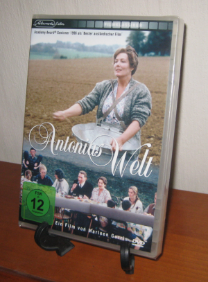 neuer Film – Marleen Gorris – Antonias Welt. Ein Film von Marleen Gorris (1995). Oscar-Prämiert-Bester Fremdsprachiger Film (1996)