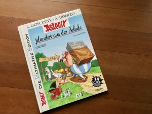 Die ultimative Edition: „Asterix plaudert aus der Schule“ Band 32 (Fester Einband, Rarität)