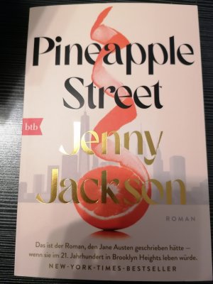 gebrauchtes Buch – Jenny Jackson – Pineapple Street - Roman - Deutschsprachige Ausgabe