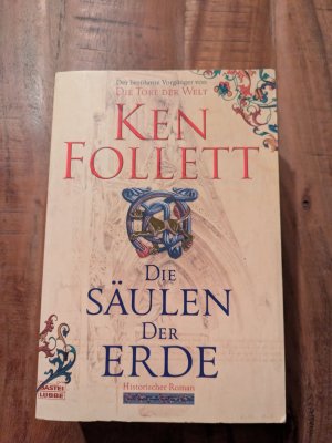 gebrauchtes Buch – Ken Follett – Die Säulen der Erde - signierte Ausgabe