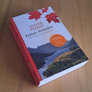 gebrauchtes Buch – Louise Penny – Lange Schatten: Der vierte Fall für Gamache (Ein Fall für Gamache)