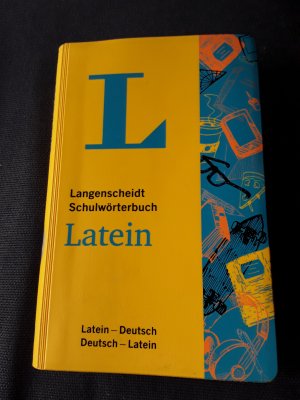 gebrauchtes Buch – Redaktion Langenscheidt – Langenscheidt Schulwörterbuch Latein - Latein - Deutsch, Deutsch - Latein