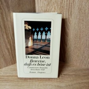 gebrauchtes Buch – Donna Leon – Beweise, dass es böse ist