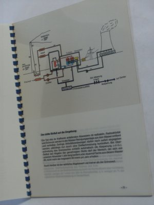 gebrauchtes Buch – R. Ettemeyer – Das Kernkraftwerk und sein Einfluß auf die Umgebung gezeigt am Beispiel Gundremmingen ( Siedewasserreaktor ). Eine Schrift, die von hinten nach vorne zu lesen ist.