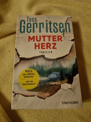 gebrauchtes Buch – Tess Gerritsen – Mutterherz (Rizzoli & Isles, Band 13) Thriller