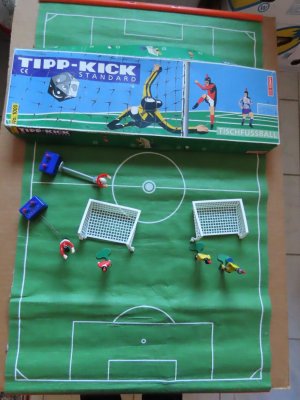 gebrauchtes Spiel – Tipp-Kick Standard Tischfussball Mieg Sport Spiel (Ball und ein Kicker FEHLT)