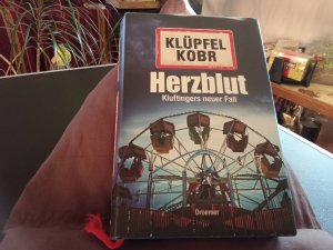 gebrauchtes Buch – Klüpfel, Volker; Kobr, Michael – Herzblut - Kluftingers neuer Fall