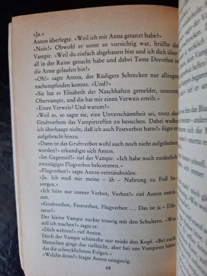 gebrauchtes Buch – Angela Sommer-Bodenburg – Der kleine Vampir zieht um