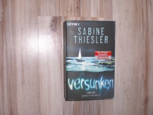 gebrauchtes Buch – Sabine Thiesler – Versunken