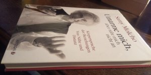 gebrauchtes Buch – Samy Molcho – Umarme mich, aber rühr mich nicht an - Körpersprache der Beziehungen ; von Nähe und Distanz