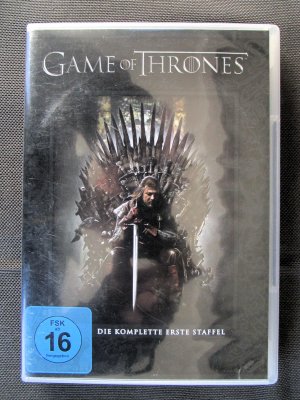 Game of Thrones - Die komplette erste Staffel - 5 DVDs - 10 EPISODEN a´ca. 54 Min. - Wie NEU