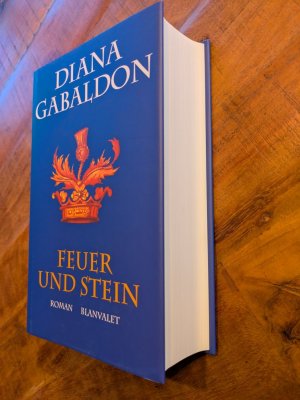 gebrauchtes Buch – Diana Gabaldon – Feuer und Stein