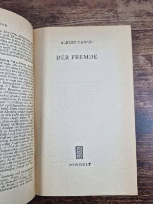 antiquarisches Buch – Albert Camus – Der Fremde