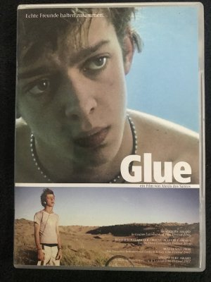 gebrauchter Film – Alexis Dos Santos – Glue (OmU)