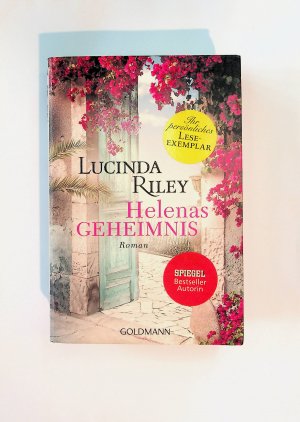 gebrauchtes Buch – Lucinda Riley – Helenas Geheimnis