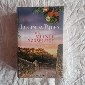 gebrauchtes Buch – Lucinda Riley – Die Mondschwester