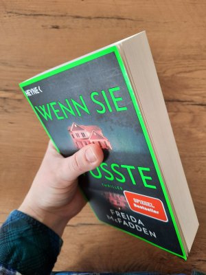 gebrauchtes Buch – Freida McFadden – Wenn sie wüsste - Thriller – Der SPIEGEL-Bestseller