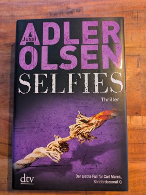 Selfies - der siebte Fall für Carl Mørck, Sonderdezernat Q - signierte Ausgabe