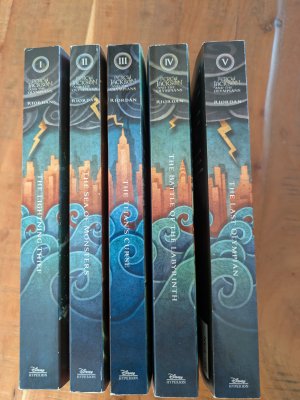 Percy Jackson Serie - 5 Bände - signierte Ausgaben