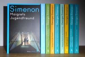 Maigret im Haus der Unruhe; Maigret und der verstorbene Monsieur Gallet; Maigret und der Treidler der Providence; Maigrets Nacht an der Kreuzung; Maigret […]