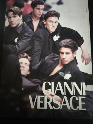 Collection N. 19 1990-91 Modekatalog Herbst 1990 1991 . Versace Collezione Uomo Autunno Inverno